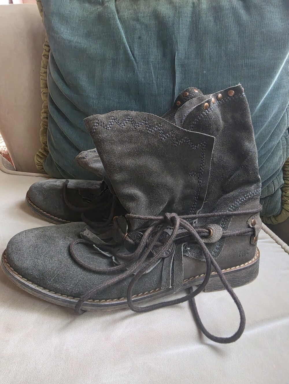 Anaeh Musse & Cloud Boho Chic Suede Boots